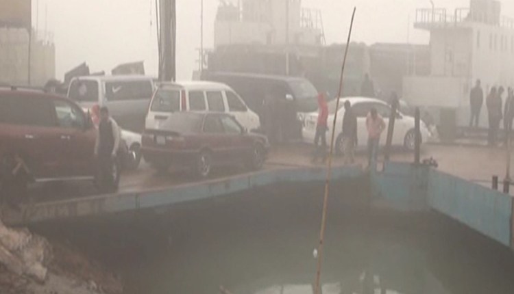 ঘন কুয়াশায় পাটুরিয়া-দৌলতদিয়া নৌরুটে ফেরি চলাচল বন্ধ