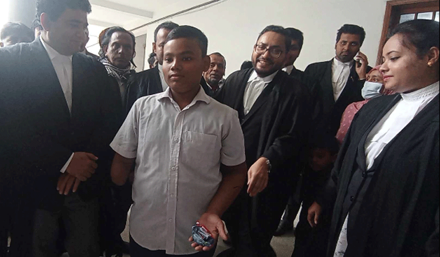 শিশু নাঈমকে ৩০ লাখ টাকা ক্ষতিপূরণ দিতে হাইকোর্টের নির্দেশ