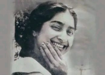 আজ ঢাকাই সিনেমার ফার্স্টলেডিখ্যাত সুমিতা দেবীর জন্মদিন